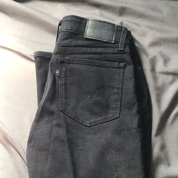 Levi’s Black Jeans - Picture 4 of 8